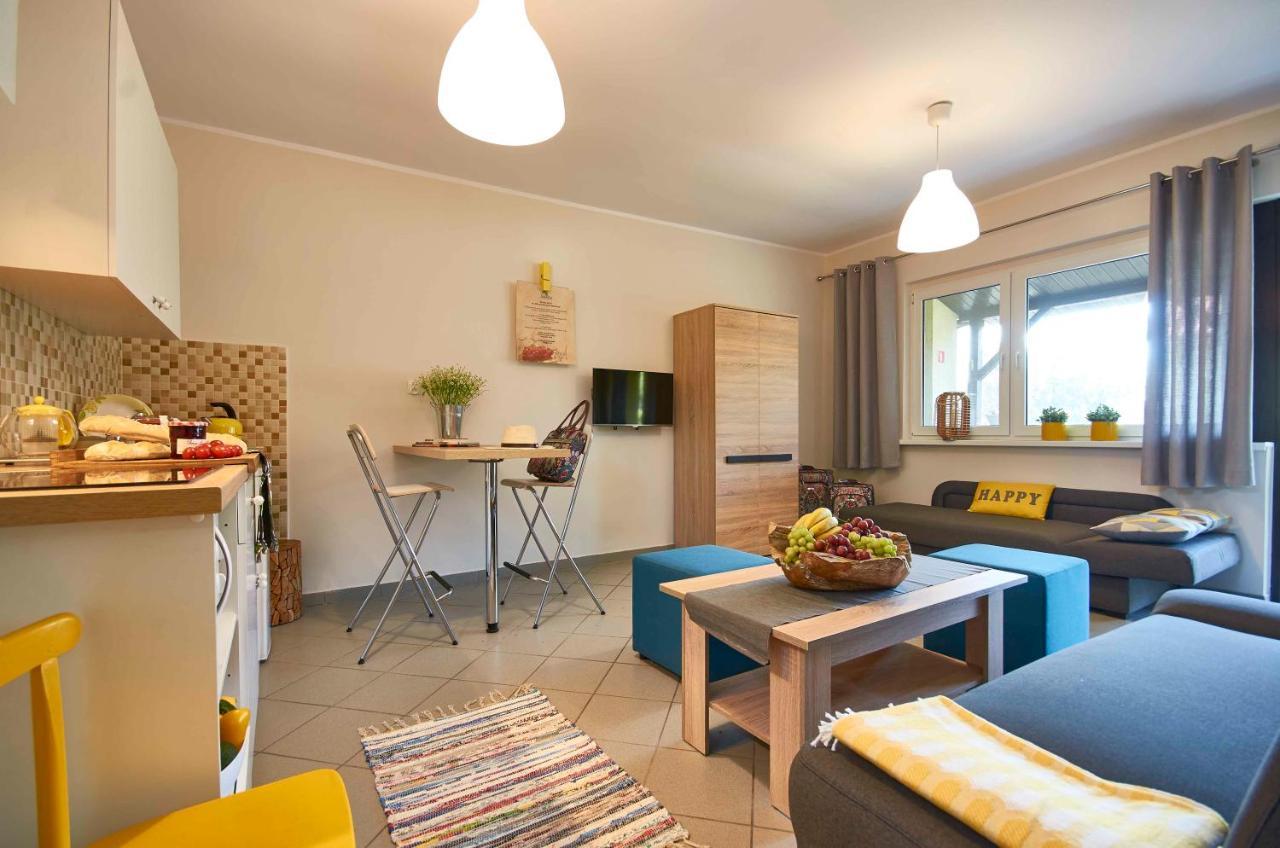 Arenda Apartamenty&Domki Caloroczne Sierakow  Εξωτερικό φωτογραφία