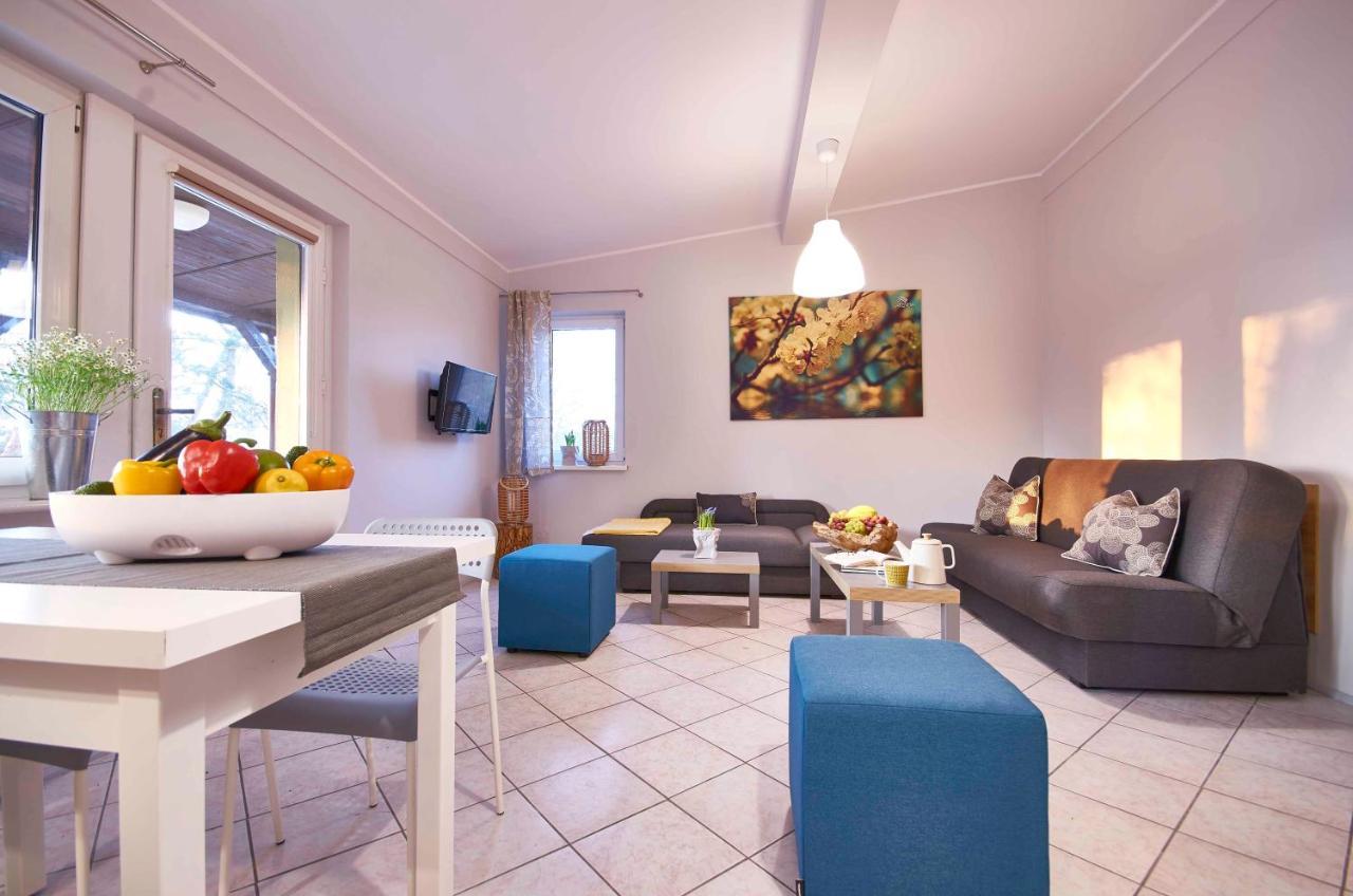 Arenda Apartamenty&Domki Caloroczne Sierakow  Εξωτερικό φωτογραφία