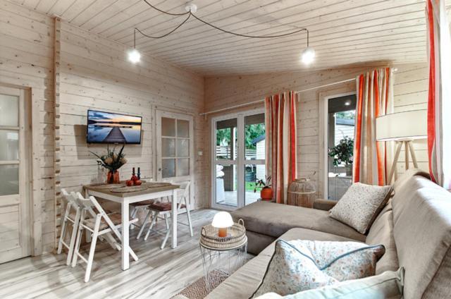 Arenda Apartamenty&Domki Caloroczne Sierakow  Εξωτερικό φωτογραφία