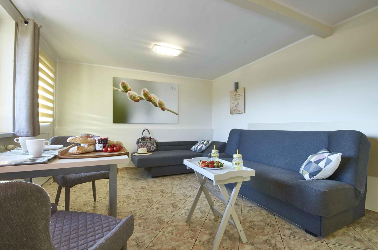 Arenda Apartamenty&Domki Caloroczne Sierakow  Εξωτερικό φωτογραφία